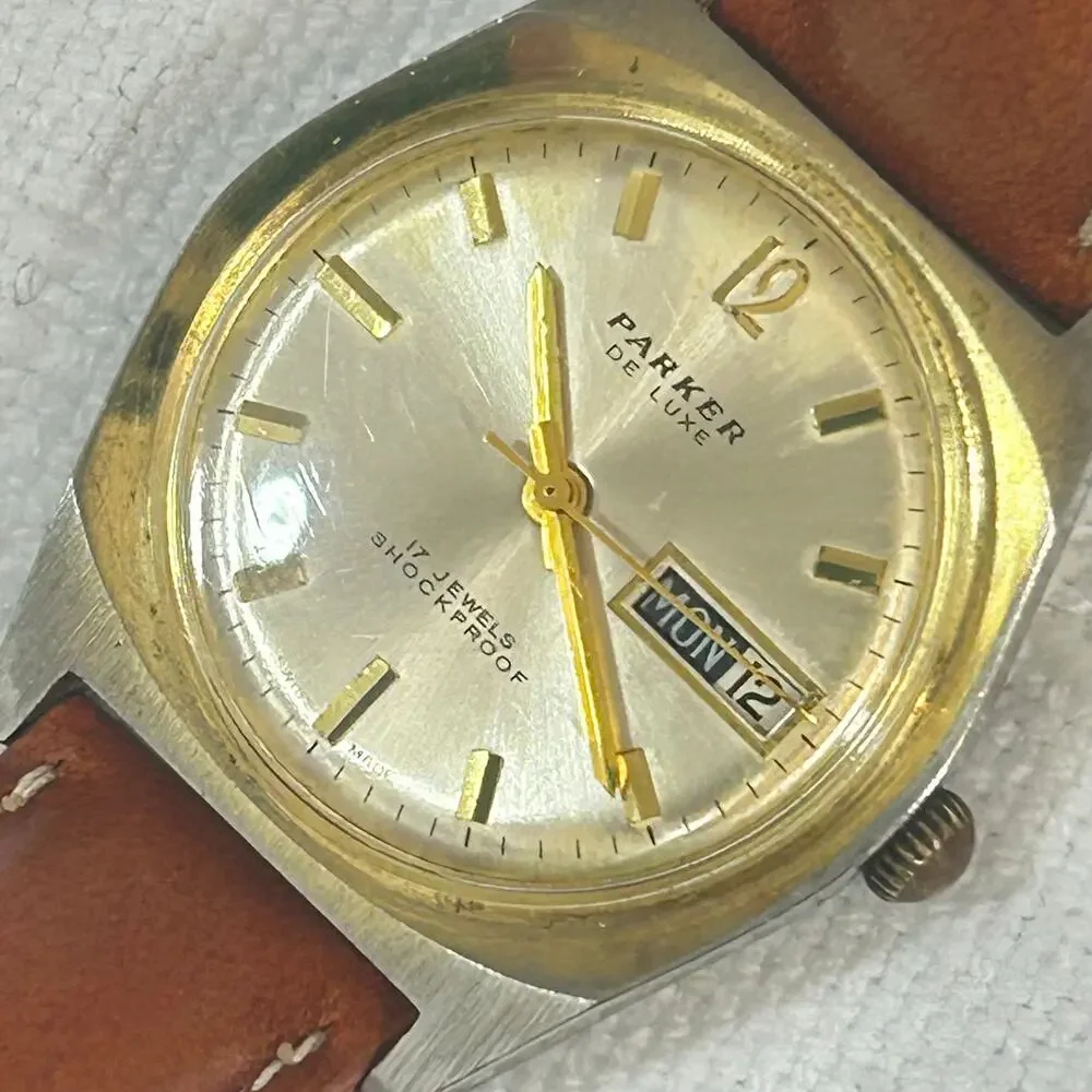 Parker De-Luxe 17 Jewel Watch For Parts or Repair See Pictures Swiss Made
